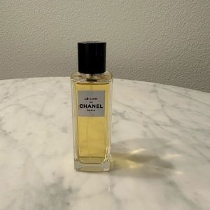 Chanel Le Lion De perfume
